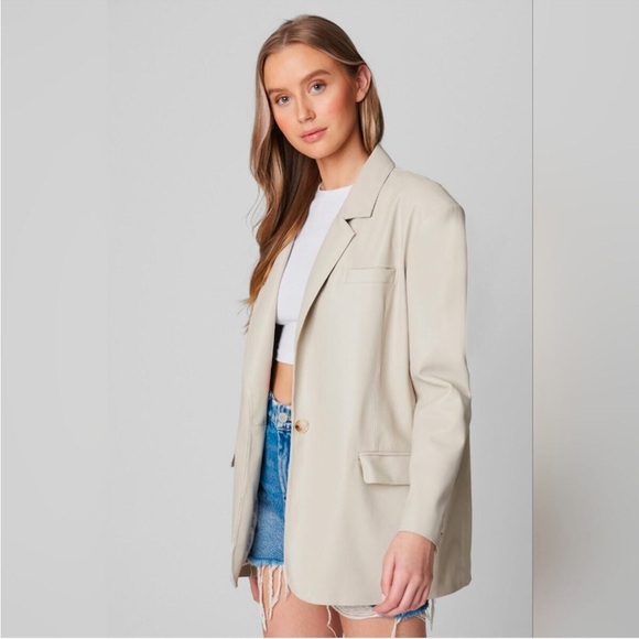 BLANKNYC Women’s Faux Leather Beige Blazer XS - Picture 2 of 9